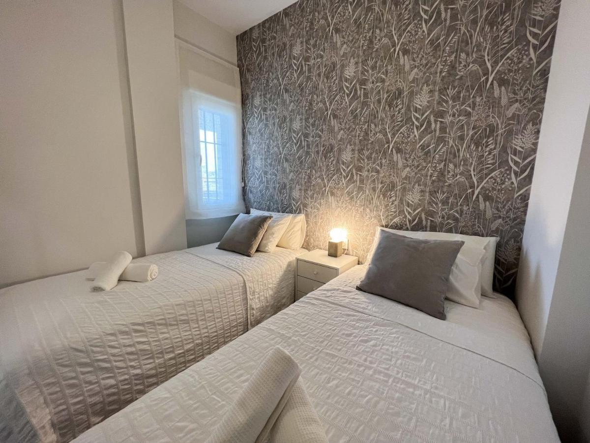 Cozy House - Beachfront, Stylish Deco